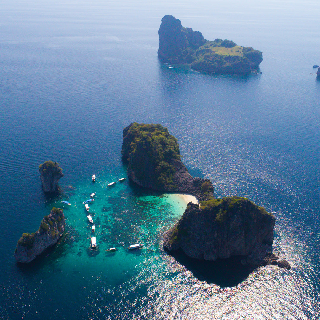 LIVEABOARD 5 days / 4 nights - Koh Haa, Hin Daeng & Hin Muang, Koh Phi Phi